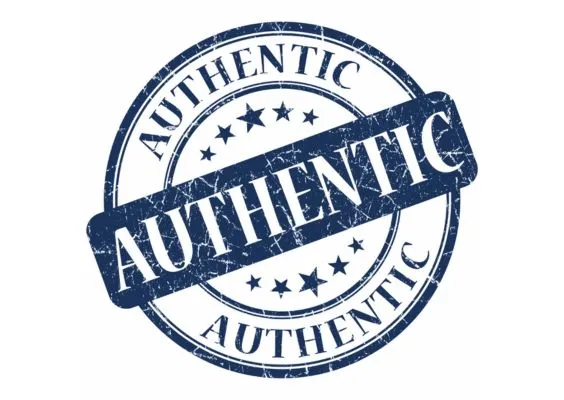 Un badge avec écrit "authentic".