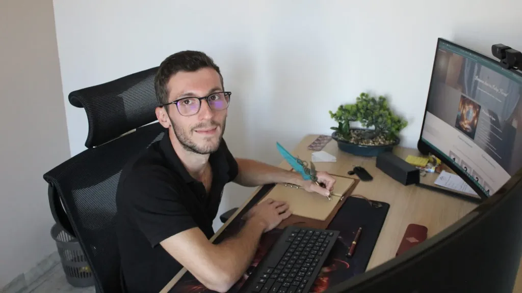 damien-photo-bureau-1